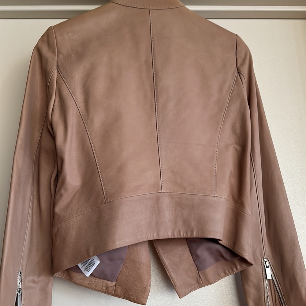 Leather jacket - Picture 12 of 17
